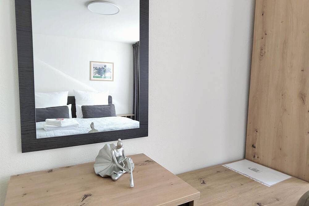 Entire apartment, Casa Rheinblick - Apartment C - 1Br River View – 3nd Floor in Basel, Aargau-Basel