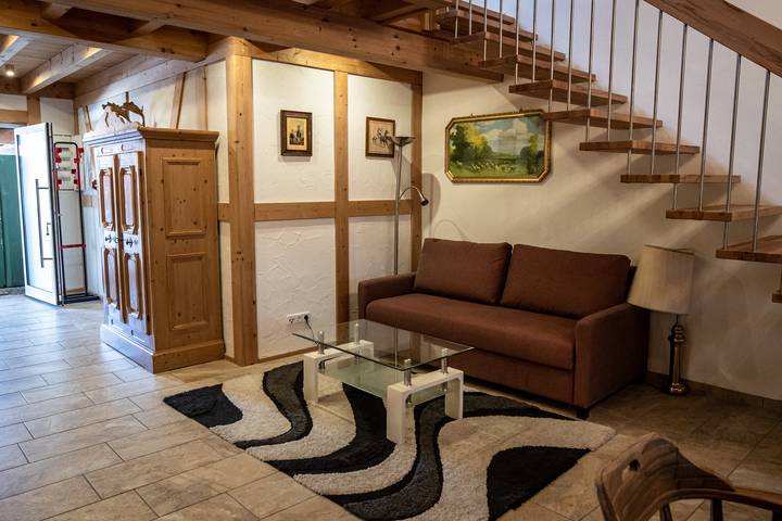 Ganze Ferienwohnung, Ferienwohnungen Lamm - Ferienwohnung 8, 1 Schlafzimmer, 1 Wohn-/Schlafbereich, max. 6 Personen in Eigeltingen, Schwäbische Alb Radweg Region