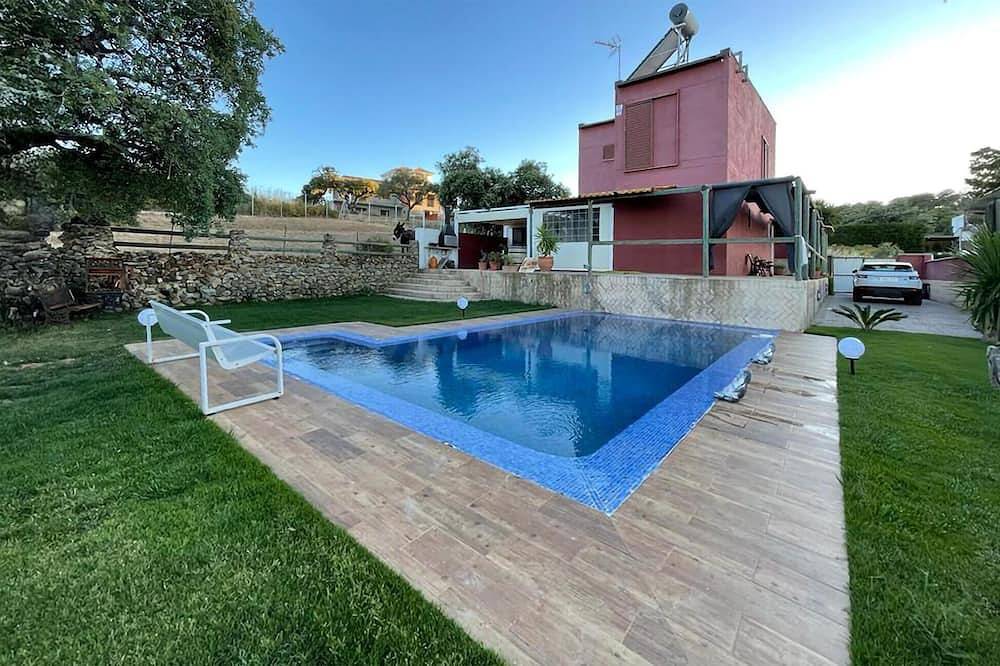 Stunning home in El Castillo de las Gua in El Castillo de las Guardas, Provincia de Sevilla