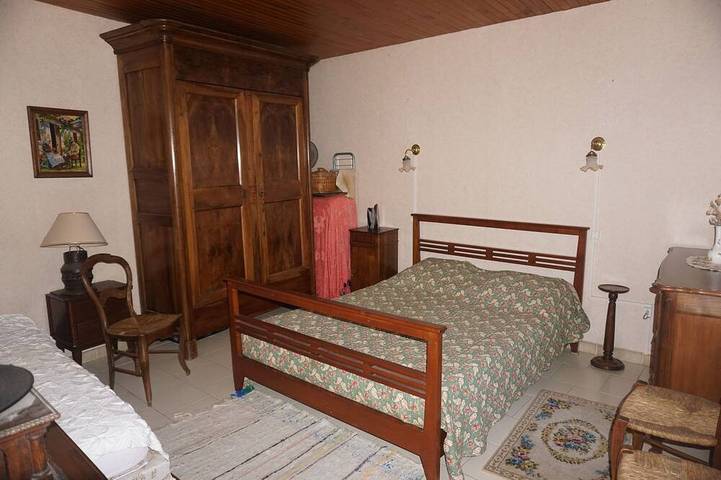 Location de vacances pour 7 personnes, avec jardin et terrasse, animaux acceptés à Saint-Fortunat-sur-Eyrieux - 2