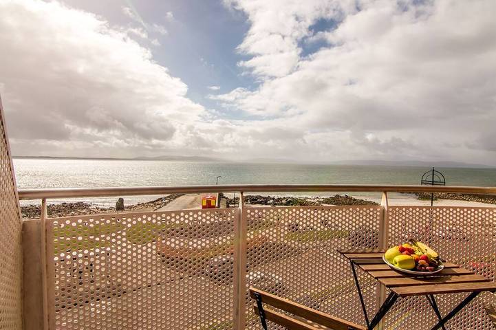 Apartment for 4 people, with balcony in Galway
