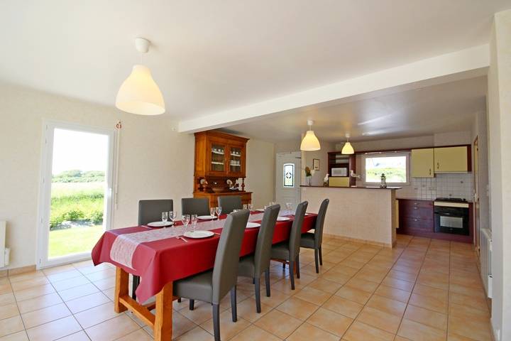 Gîte pour 7 personnes, avec jardin dans Kerhillio - 3