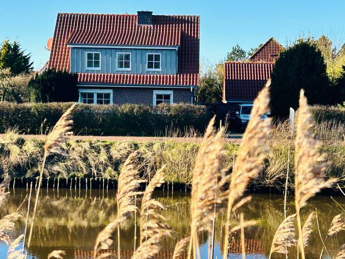 Ferienhaus für 6 Personen, mit Terrasse und Garten sowie Sauna in Carolinensiel