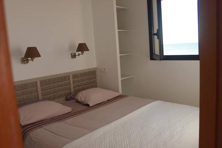 Gîte pour 6 personnes, avec balcon et vue dans Plage du Débarquement (La Croix-Valmer) - 4