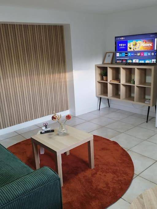 Appartement entier, Studio 1 indépendant proche Paris in Épinay-sur-Seine, Seine-Saint-Denis
