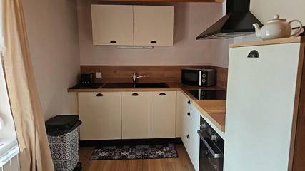 Gîte pour 4 personnes, avec jardin ainsi que vue et terrasse à Wirwignes