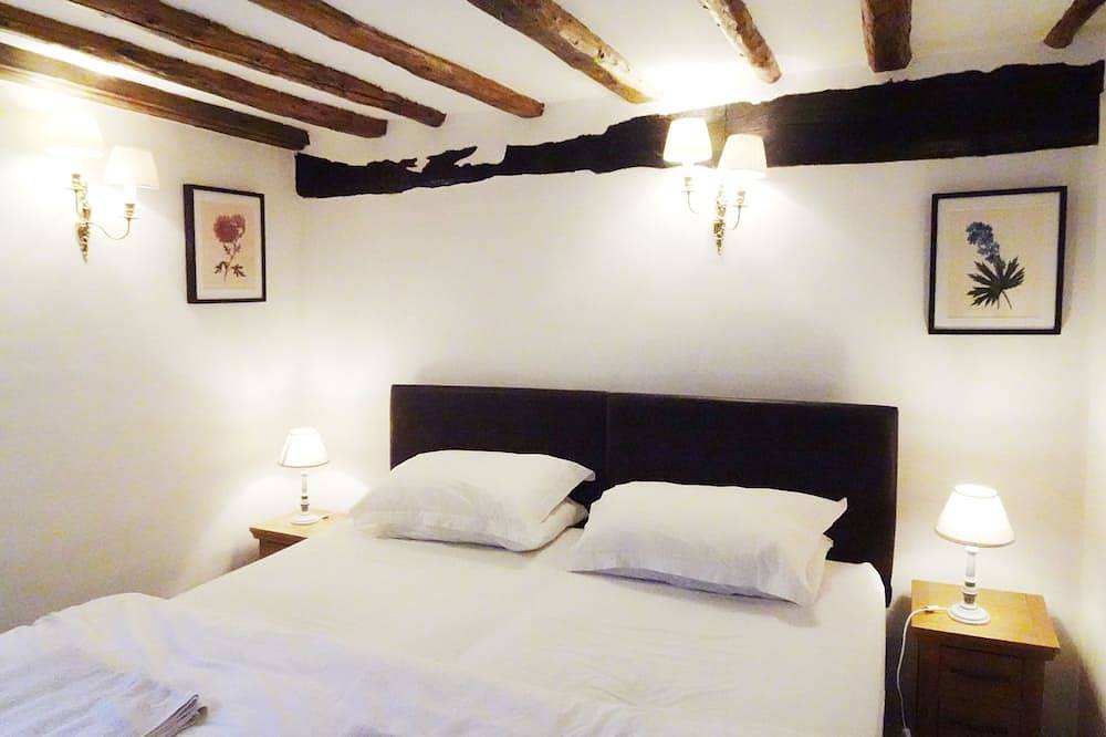 Inglés Cotswold Histórico Cottage enumerado in Gloucestershire