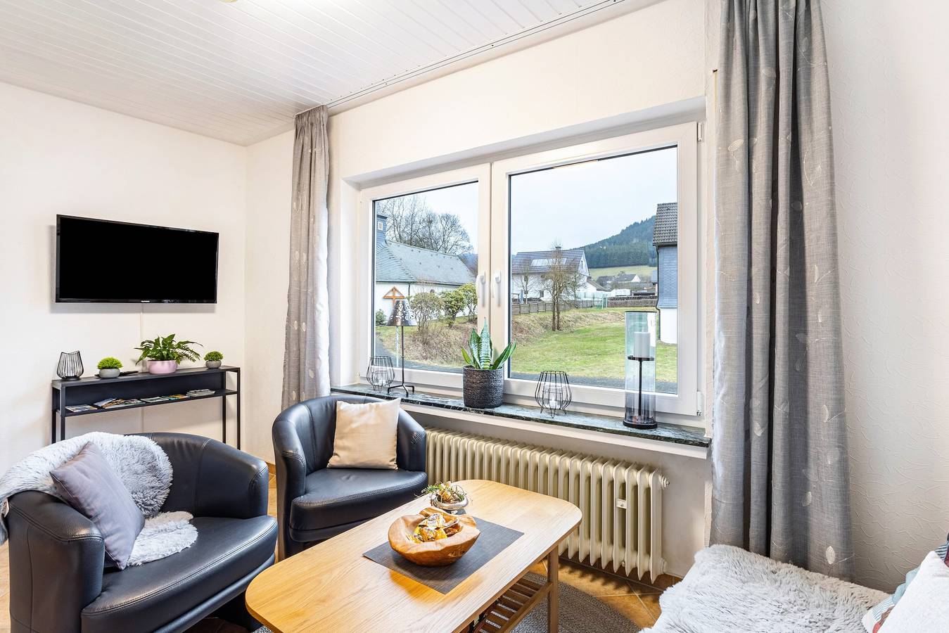 Ganze Wohnung, Ferienwohnung "Kebben" mit gemeinsamer Terrasse, Gemeinschaftsgarten und Pool in Kirchhundem, Sauerland