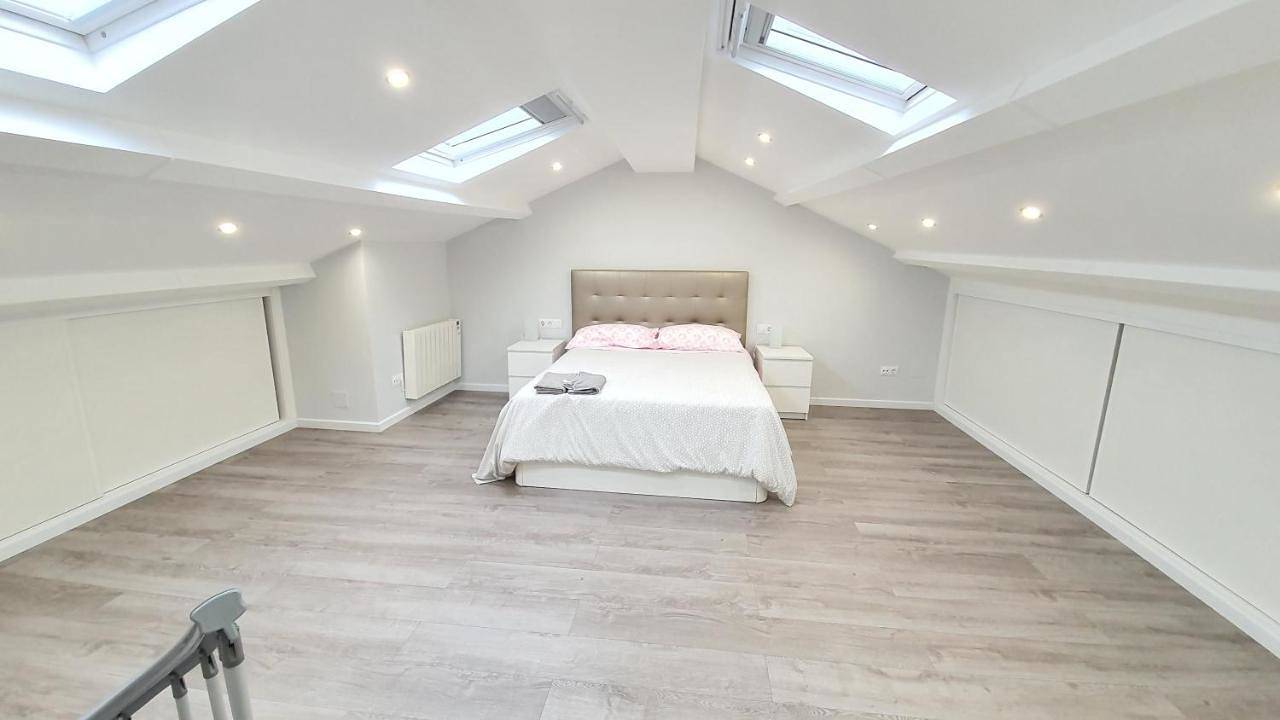 Apartamento entero, Fantástico apartamento, cerca de todo, para disfrutar de la ciudad in La Coruña, Costa de Galicia