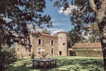 Château pour 14 personnes, avec jardin dans le Gers
