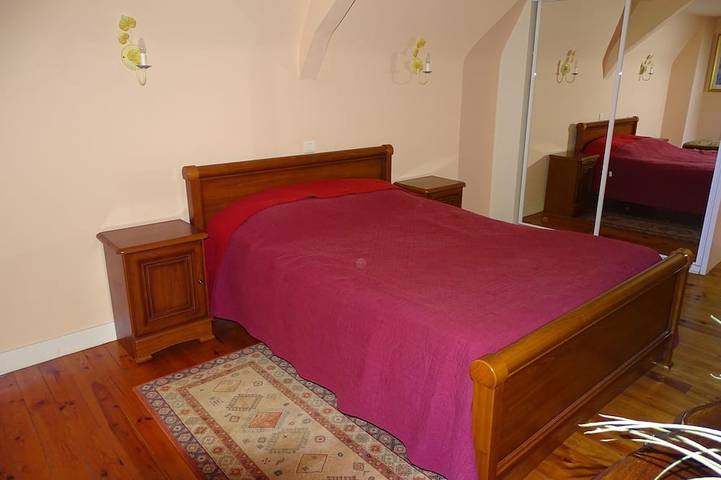 Location de vacances pour 6 personnes, avec terrasse et jardin, animaux acceptés à Bergerac - 4