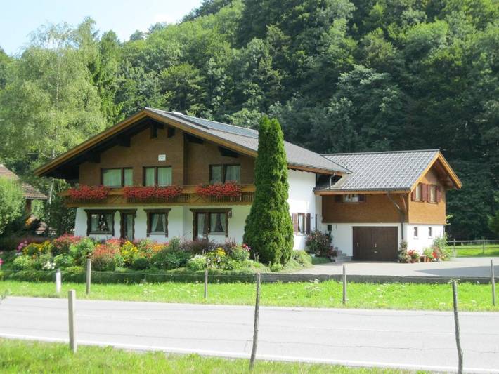 Gîte pour 4 personnes, avec jardin et balcon à Mellau - 2