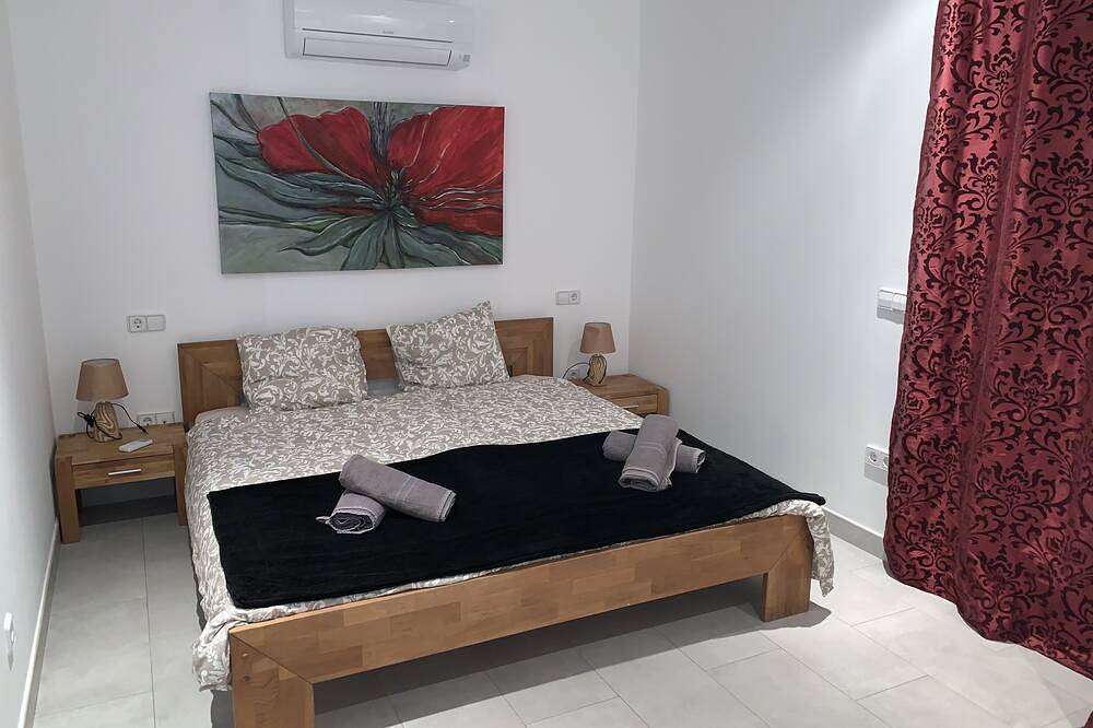 Ferienhaus mit privatem Pool, Meerblick, nahe Strand und Santanyí in Son Moja, Santanyí