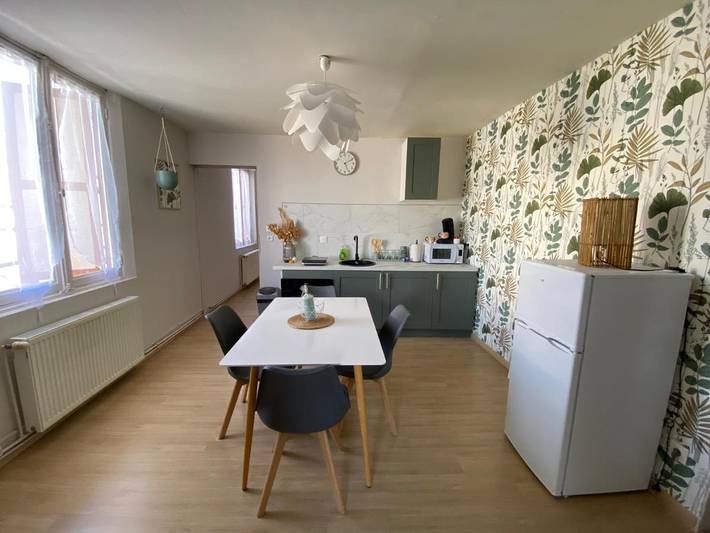 Gîte pour 6 personnes, avec Terrasse et Jardin à Chauny