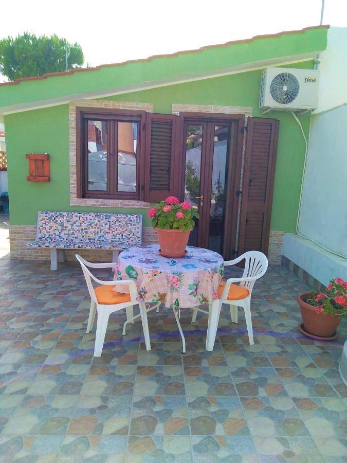 Appartamento per 4 persone, con Balcone e Terrazza nonché Giardino e Panorama a Pulsano