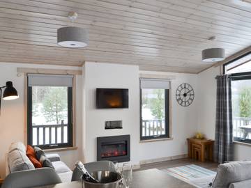 Log Cabin for 6 People in Cairngorms National Park, Scotland, Photo 1