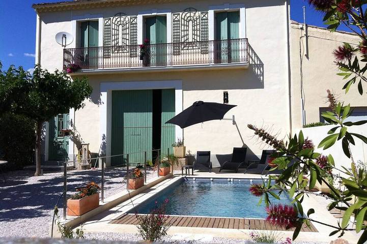 Location de vacances pour 5 personnes, avec Balcon et Jardin à Lézignan-la-Cèbe