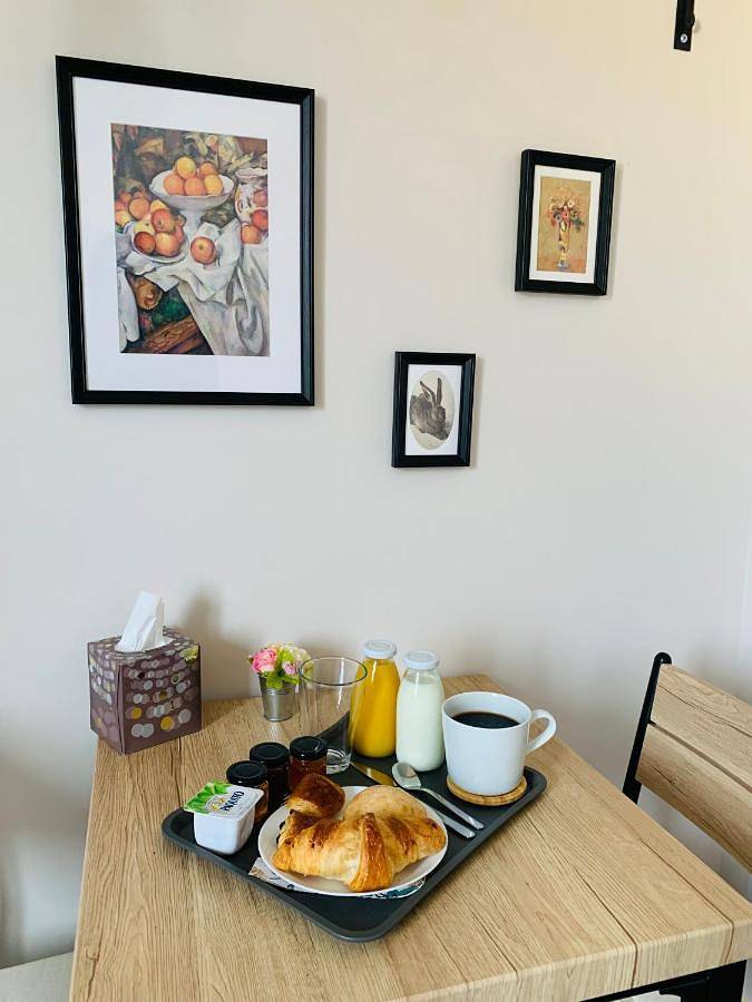 Double Room with Private Bathroom in Vendôme, Vallée de la Loire