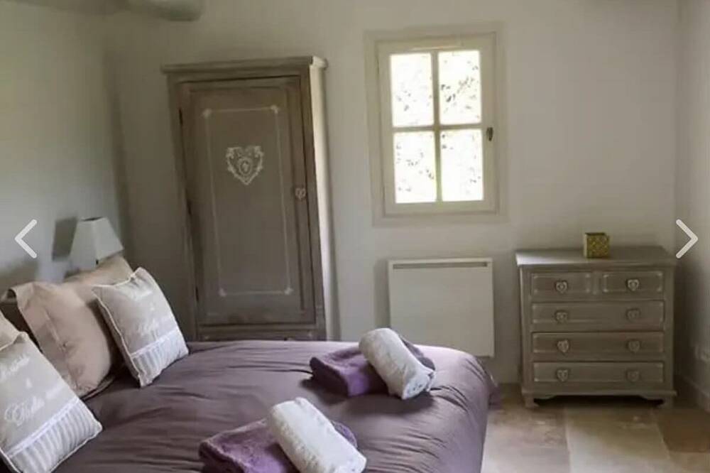 Le Mazet des Vaines, maison avec piscine in Goult, Parque natural regional del Luberon
