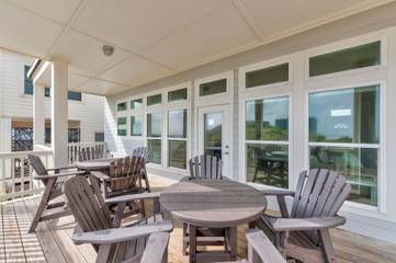 Vacation Rental for 10 Guests in Port Aransas, Mustang Island, Picture 3