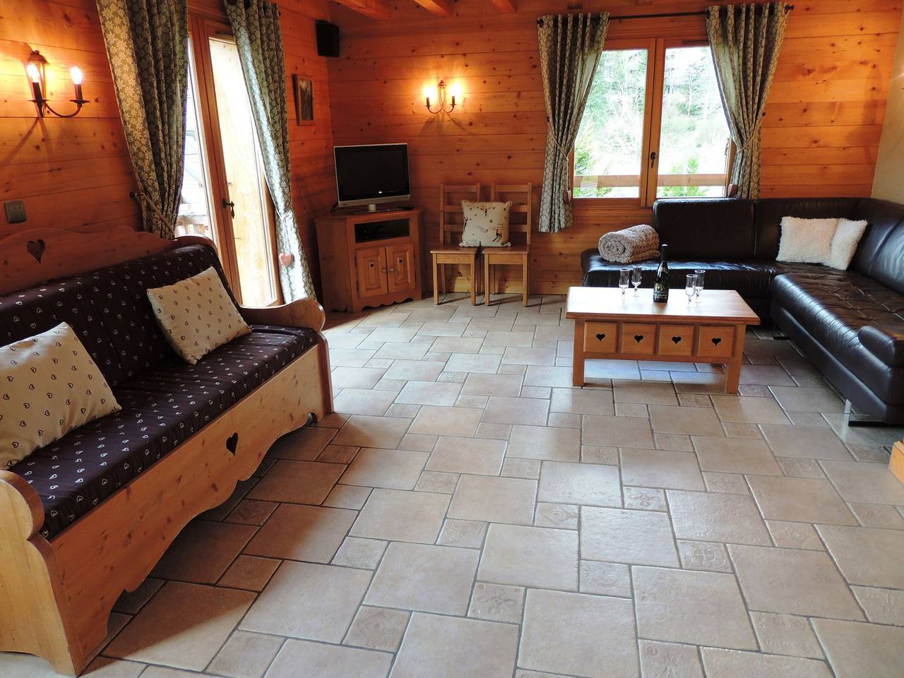 4* Chalet in Les Gets, comfort and quiet, 4 ensuite rooms, near slopes in Les Gets, Les Portes du Soleil