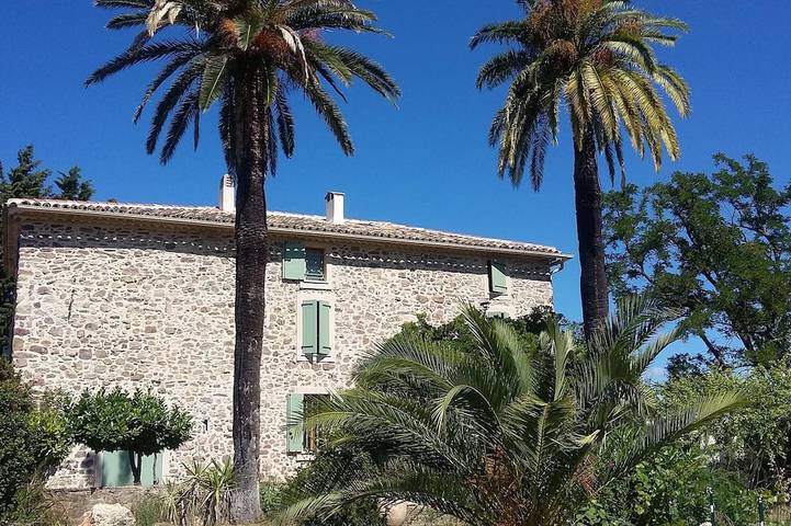 Gîte pour 4 personnes, avec terrasse, animaux acceptés à Roquebrune-sur-Argens - 4