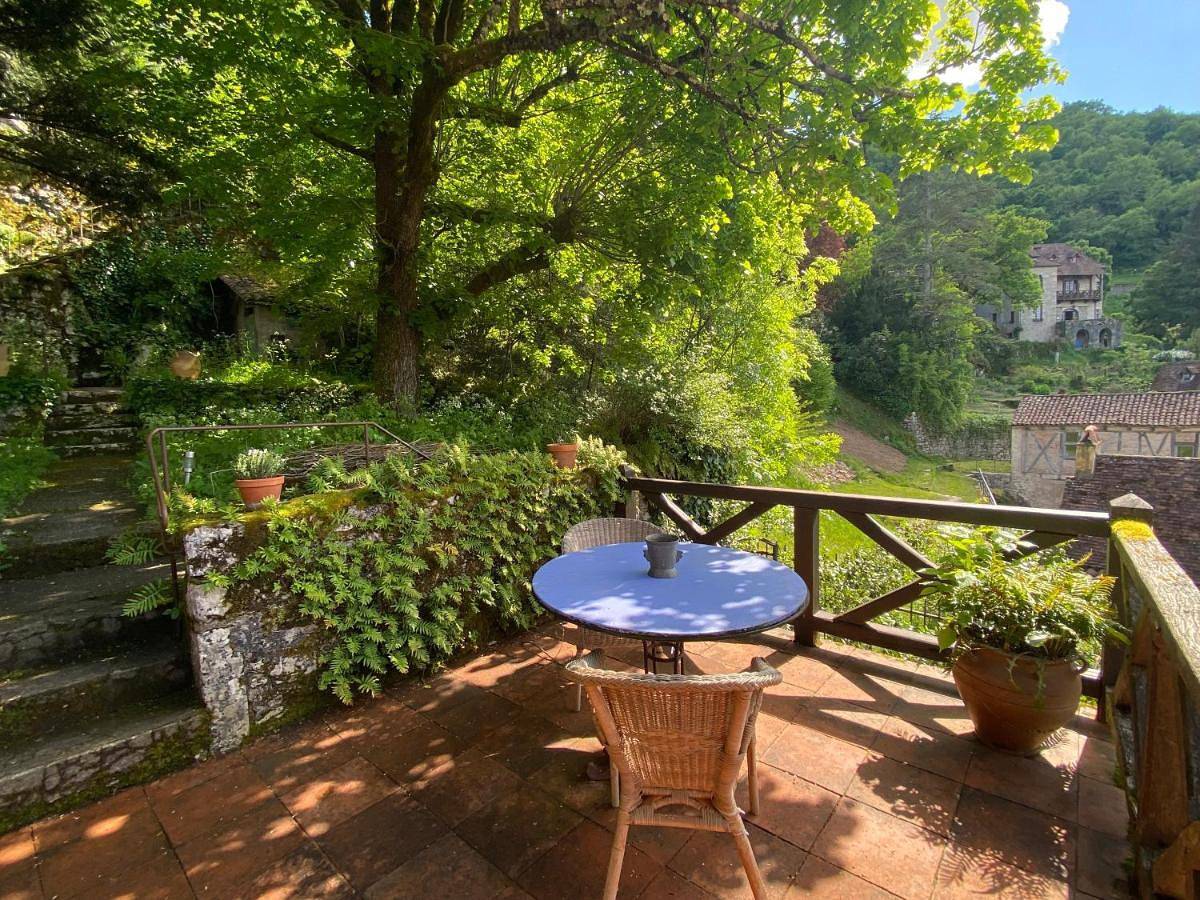 Double Room in Saint-Cirq-Lapopie, Quercy