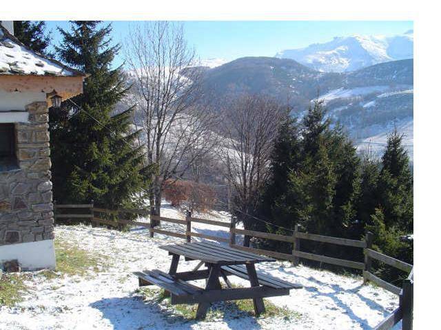 Gîte pour 6 personnes, avec vue et jardin, animaux acceptés à Saint-Jacques-des-Blats - 3