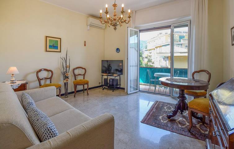 Appartamento intero, Rifugio sulla spiaggia con wifi, parcheggio, aria condizionata e terrazza in Rapallo (Città), Rapallo