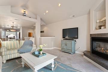 Vacation Home for 7 Guests in Rockaway Beach, Oregon Coast, Picture 2