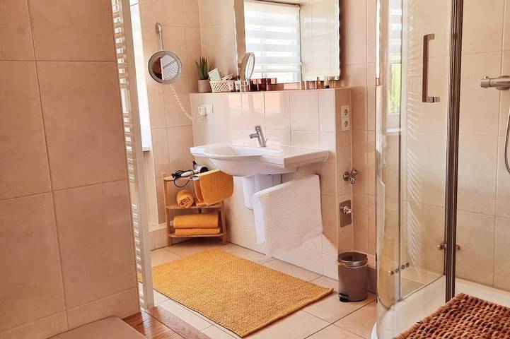Appartement entier, Vacances fantastiques pour familles - plaisir et détente pour tous âges ! in Goethestadt Bad Lauchstädt, Bad Lauchstädt