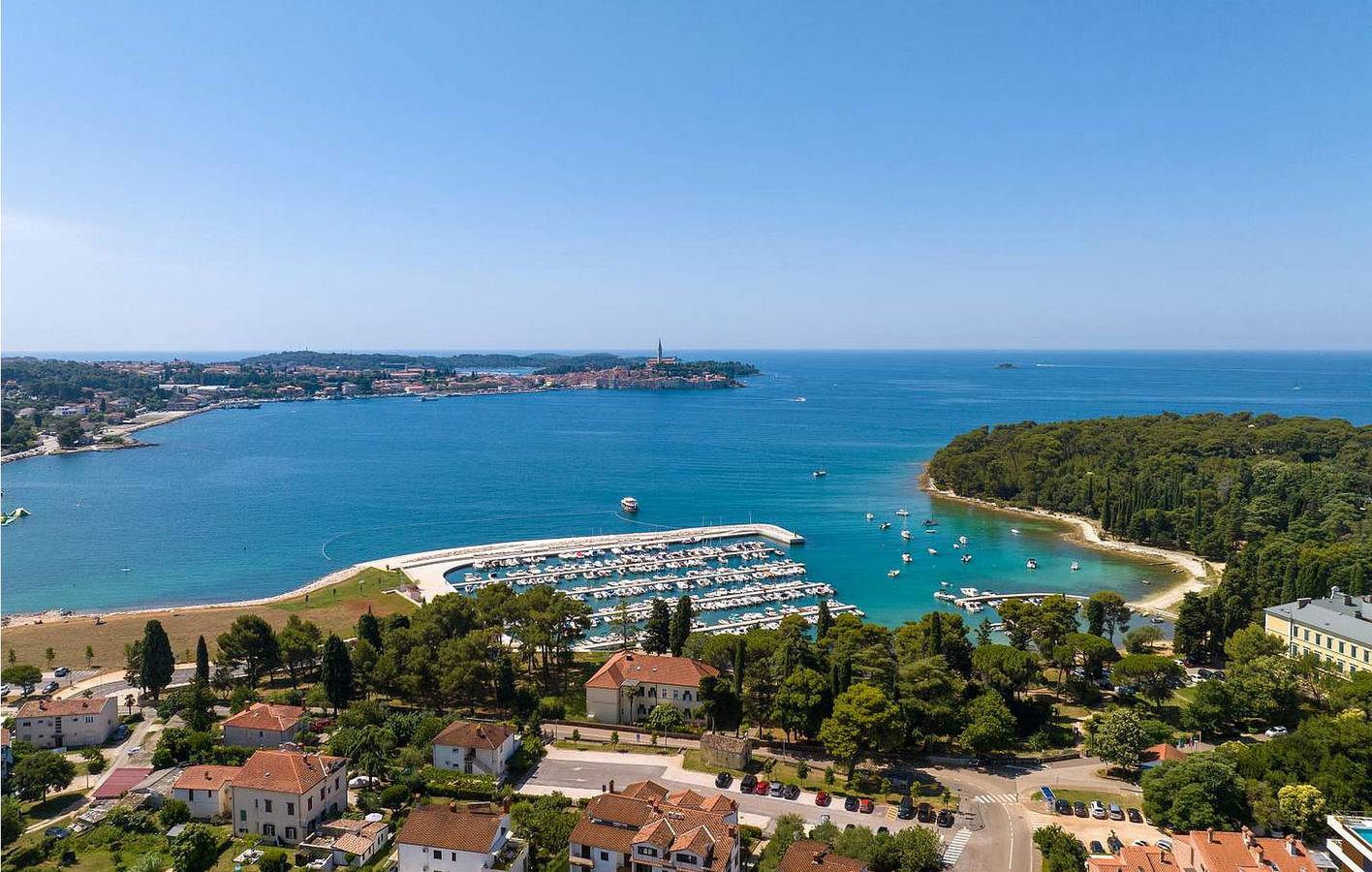 Appartamento intero, Accogliente appartamento con vista mare e terrazza ad Amarin, a 1,5 km dalla spiaggia in Rovigno, Rovigno e dintorni