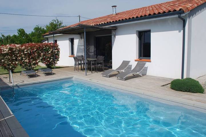 Cottage pour 6 personnes, avec jardin et terrasse à Gigouzac