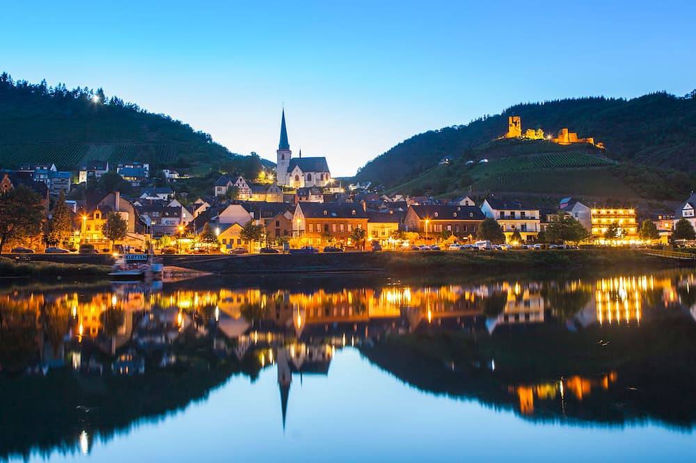 Ganze Wohnung, Erholsame, moderne Ferienwohnung in sonniger Lage in Klotten, Cochem-Zell