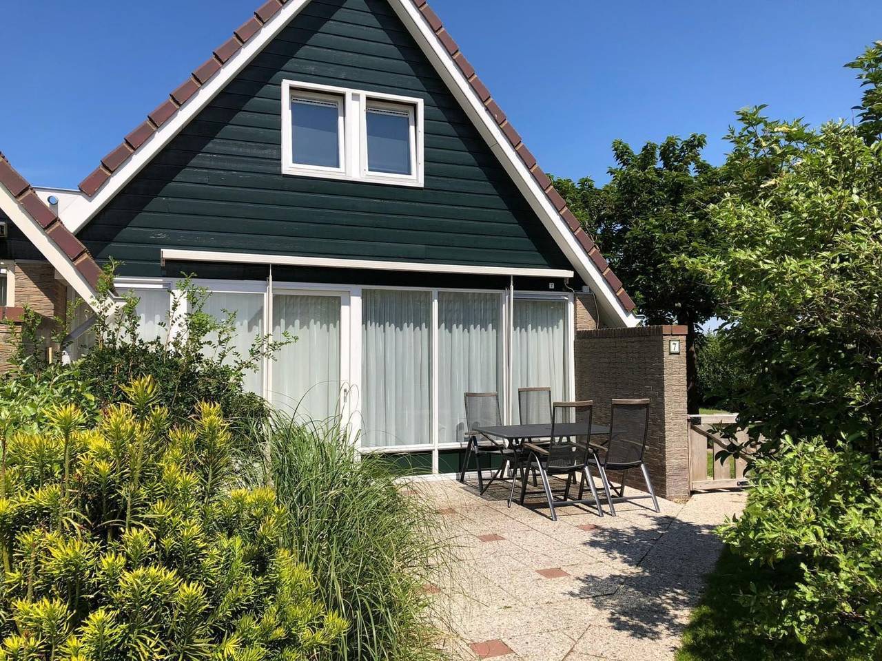 "Casa Juliana" mit privatem Garten in Julianadorp, Noord-Holland - Nordseeküste