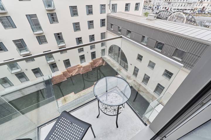 Entire holiday apartment, Elegant Studio in the Center | Balcony | For 4 Persons in Wrocław, Lower Silesia