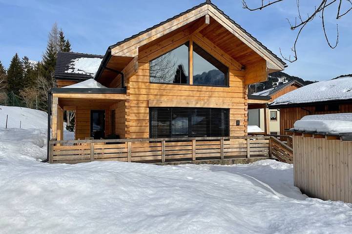Chalet für 12 Personen, mit Balkon und Garten sowie Sauna in Tauplitz