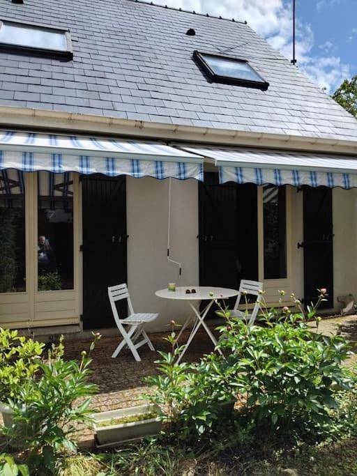 Location de vacances pour 5 personnes, avec jardin à Saint-Cyr-sur-Loire