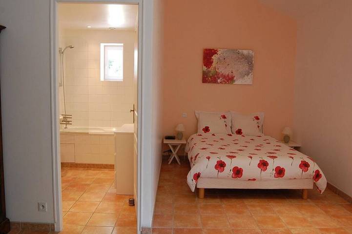 Villa in Provence mit Pool und Stadtnähe in Valréas, Enclave de Valreas