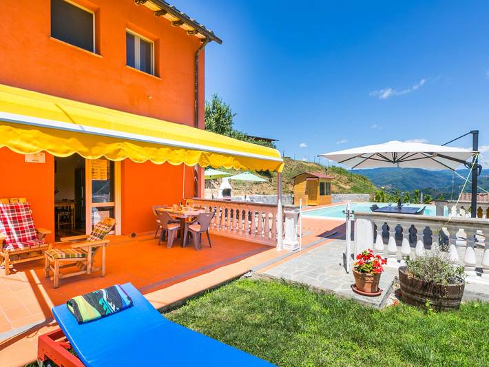 Casa vacanza per 4 persone, con sauna e giardino nonché panorama - 1