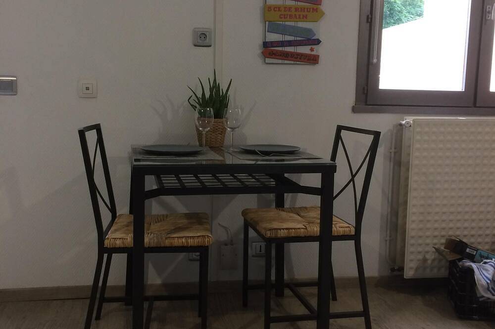 Appartement entier, Beau studio meublé Bayonne  Marracq in Bayonne, Région de Bayonne