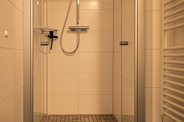 Ganze Wohnung, Seensucht – Dein Wellness Apartment am Scharmützelsee | Sauna & Whirlpool in Storkower See, Wendisch Rietz