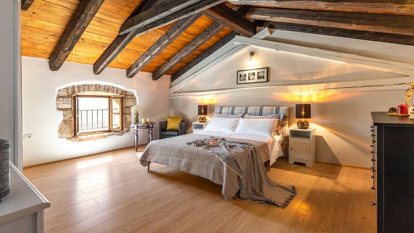 Villa für 14 Personen, mit Terrasse und Garten sowie Whirlpool in Kroatien - 4