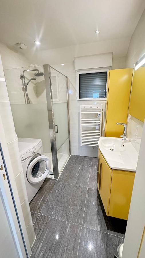 Location de vacances pour 7 personnes, avec terrasse et jardin à Beaufort-en-Vallée - 4