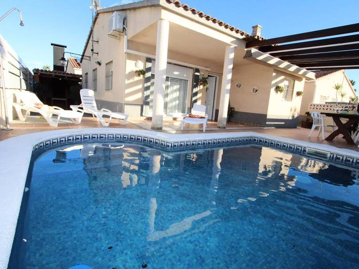 Villa für 7 Personen, mit Garten in Riumar