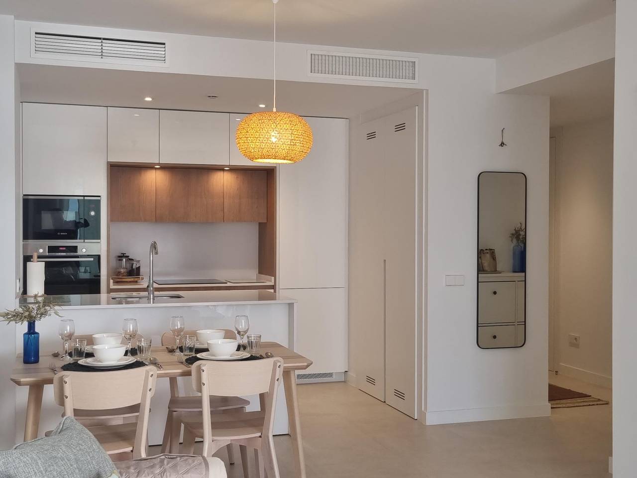 Apartamento vacacional entero, Luz, clima y confort a solo 300 metros del mar. in Torre del Mar, Cordillera Penibética