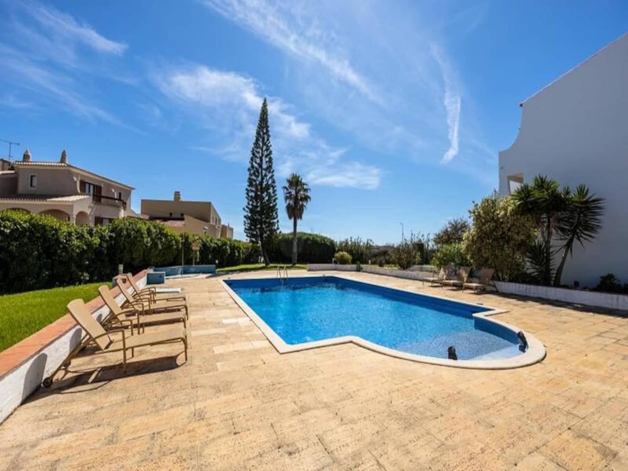 Apartamento inteiro, Apartamento de férias para 2 pessoas com piscina in Sagres, Parque Natural do Sudoeste Alentejano e Costa Vicentina