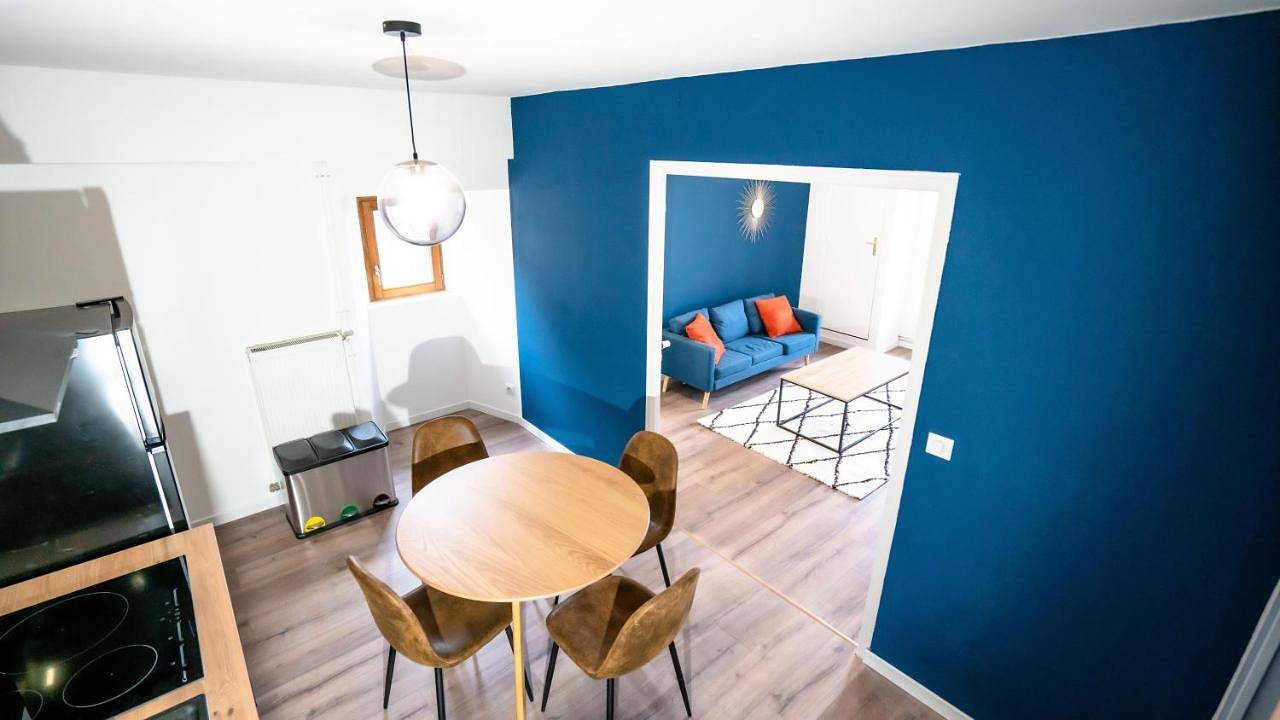Appartement entier, * Le Rétro : hyper centre* in Luxeuil-les-Bains, Haute-Saône