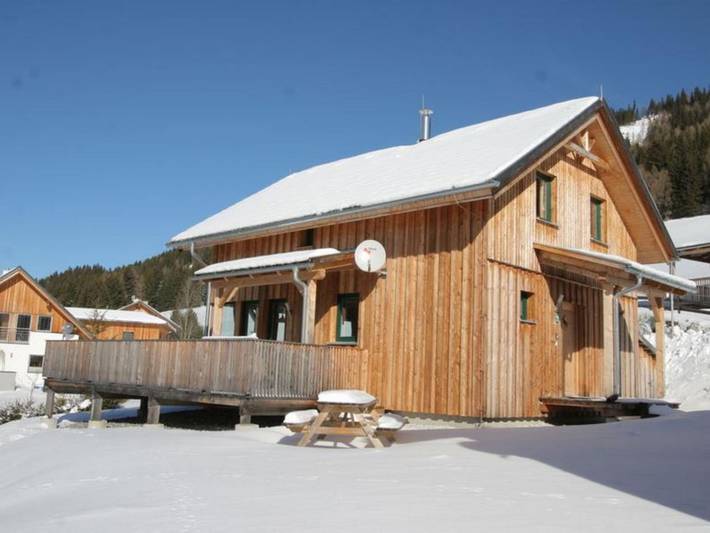 Chalet für 8 Personen, mit Terrasse in Hohentauern