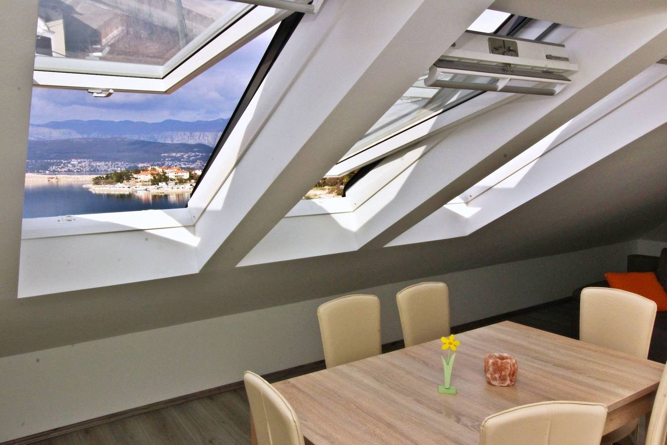 Ganze Wohnung, Apartments Ivo P. with Sea View in Silo (Krk), Krk